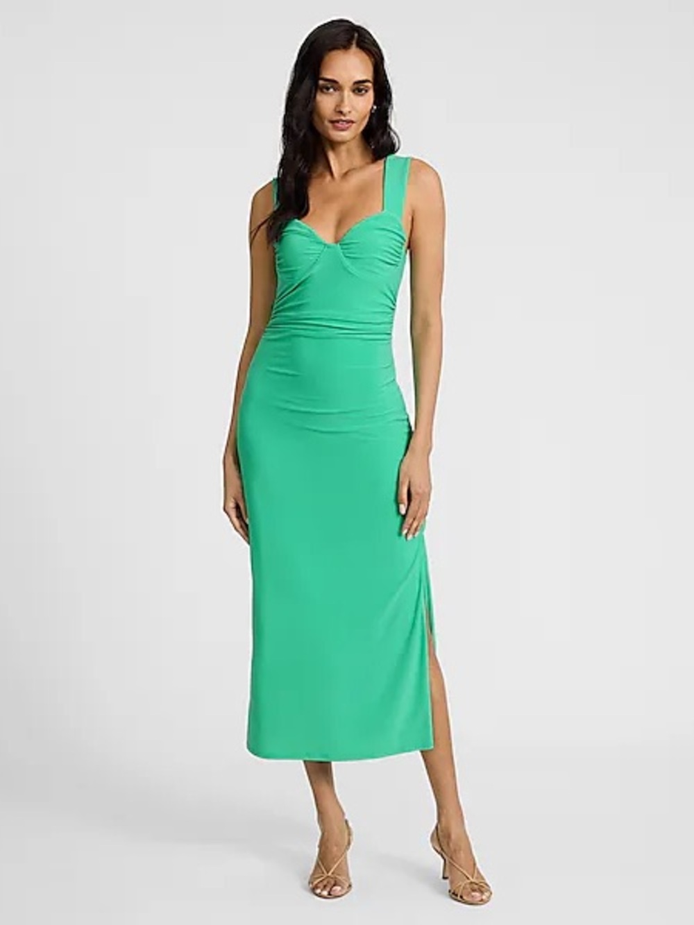Sweetheart Sleeveless Ruched Midi Sheath Dress from Express. MEDIUM